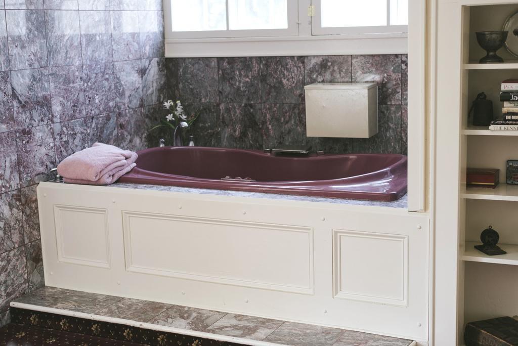Bykenhulle House Bed And Breakfast Hopewell Junction Bagian luar foto